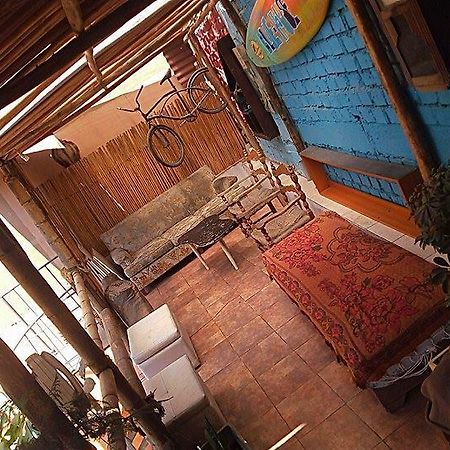 Blue House Backpackers Hostel Lima Extérieur photo