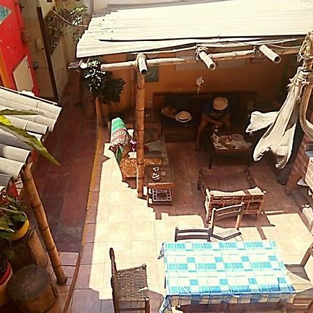 Blue House Backpackers Hostel Lima Extérieur photo